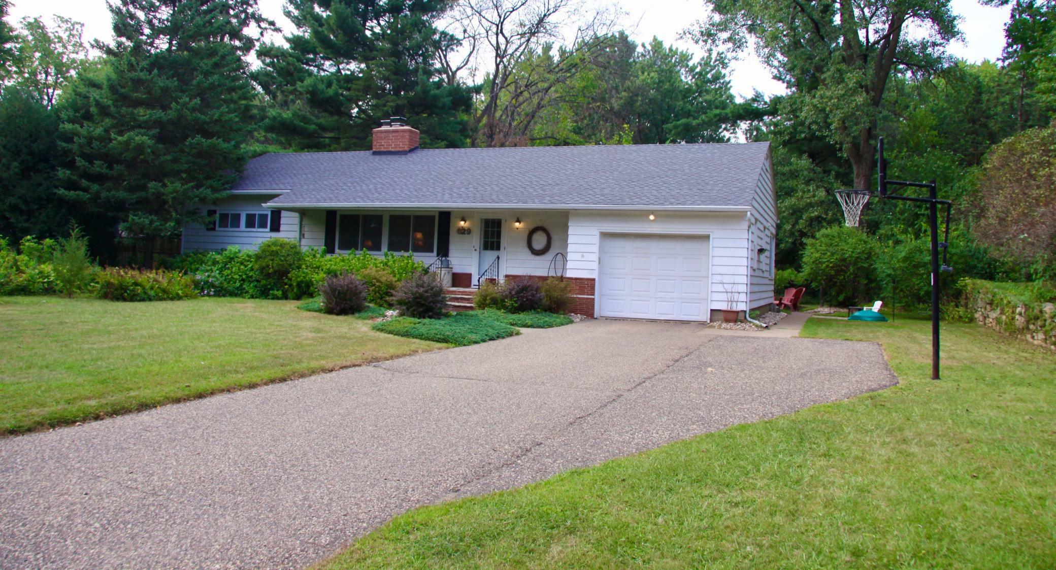 Property Photo:  629 Laurel Avenue  WI 54016 