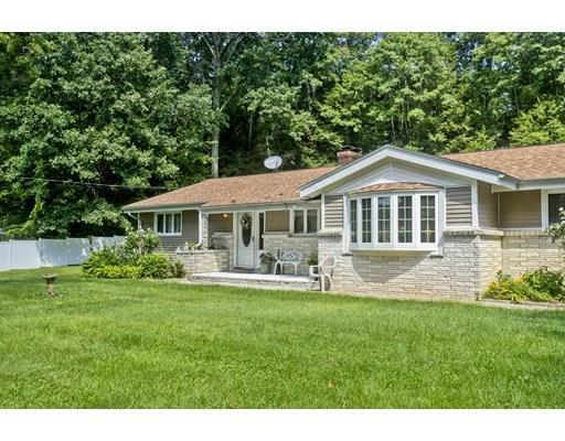 Property Photo: 5 Maynard Rd MA 01095