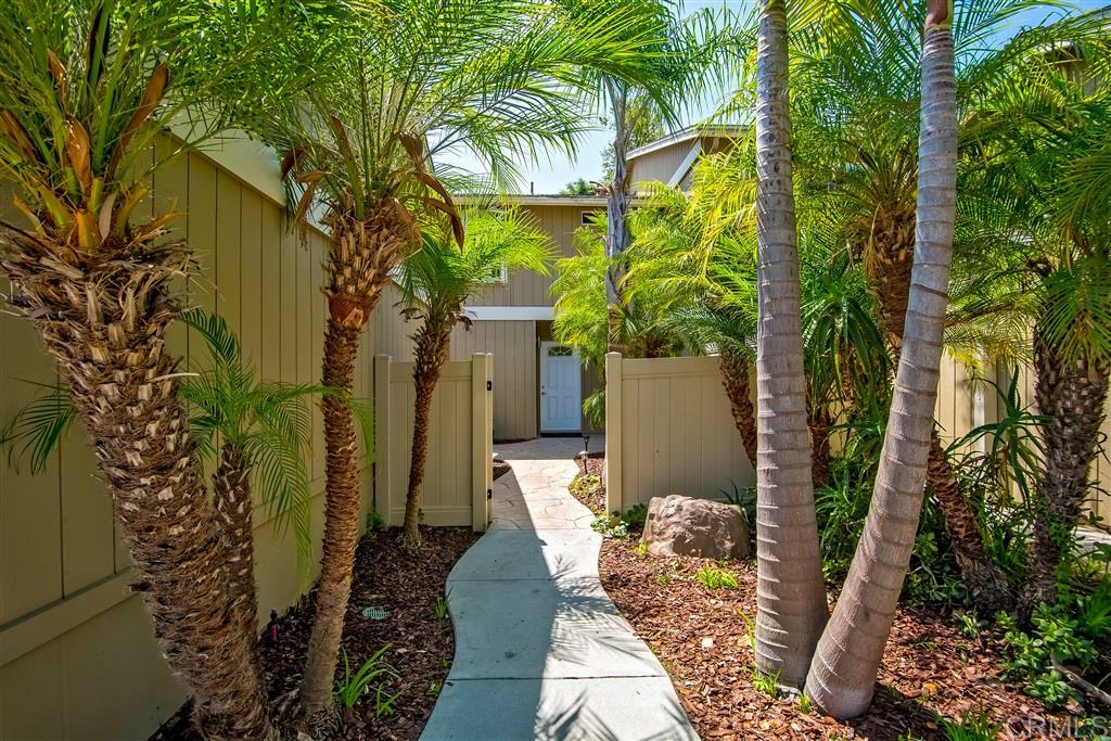 Property Photo: 2029 Willowood CA 92024