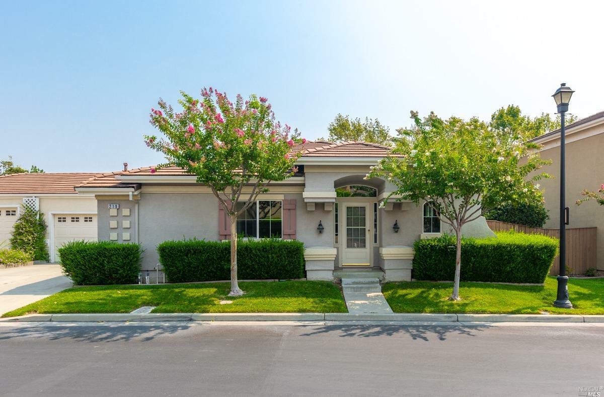 Property Photo:  219 Chauncy Way  CA 95688 