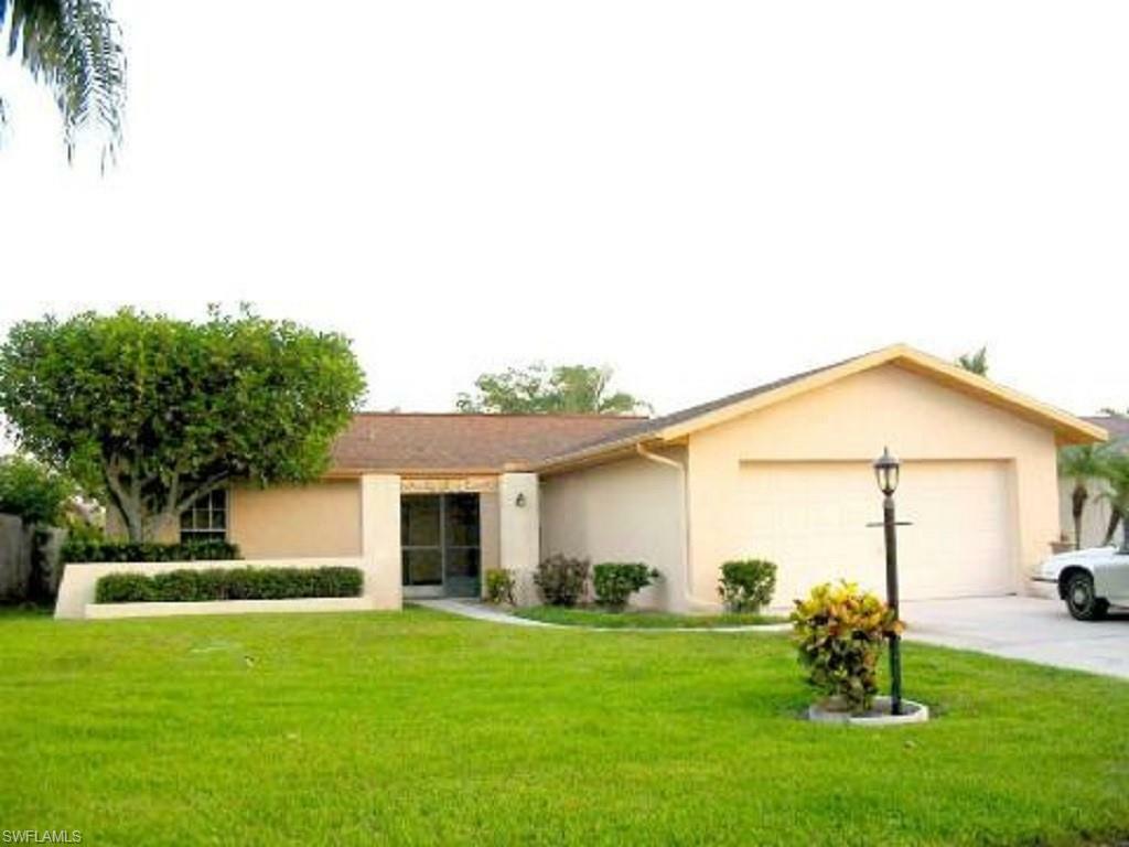 Property Photo:  9802 Owlclover Street  FL 33919 