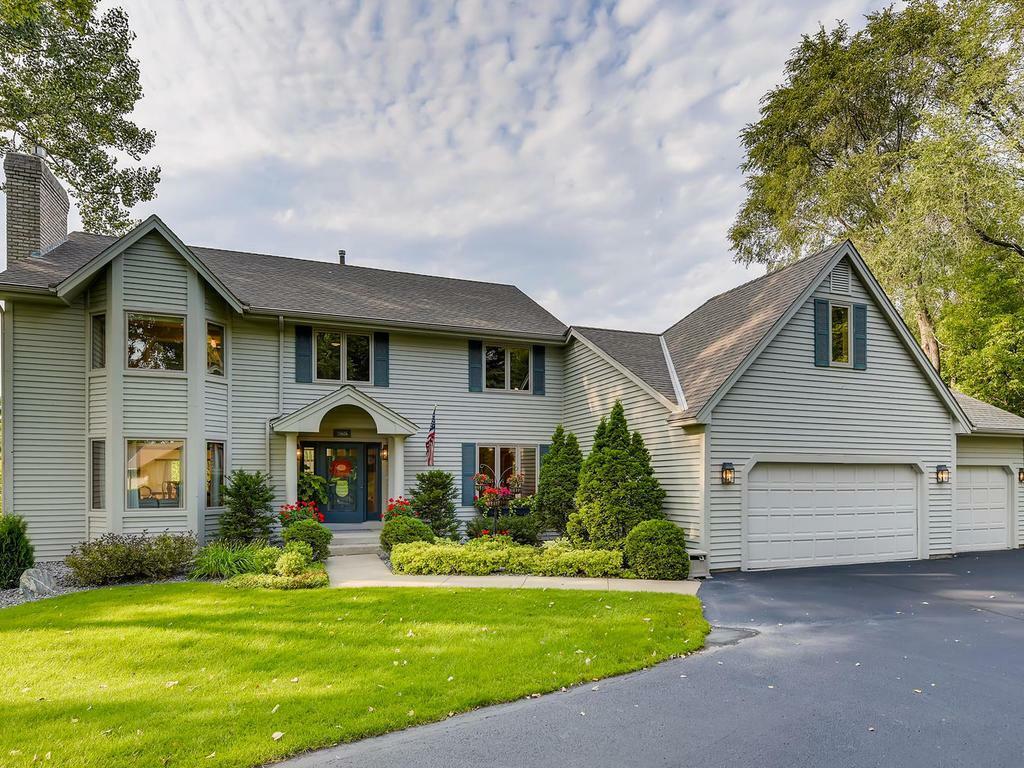 Property Photo:  15606 Highland Heights Drive  MN 55345 