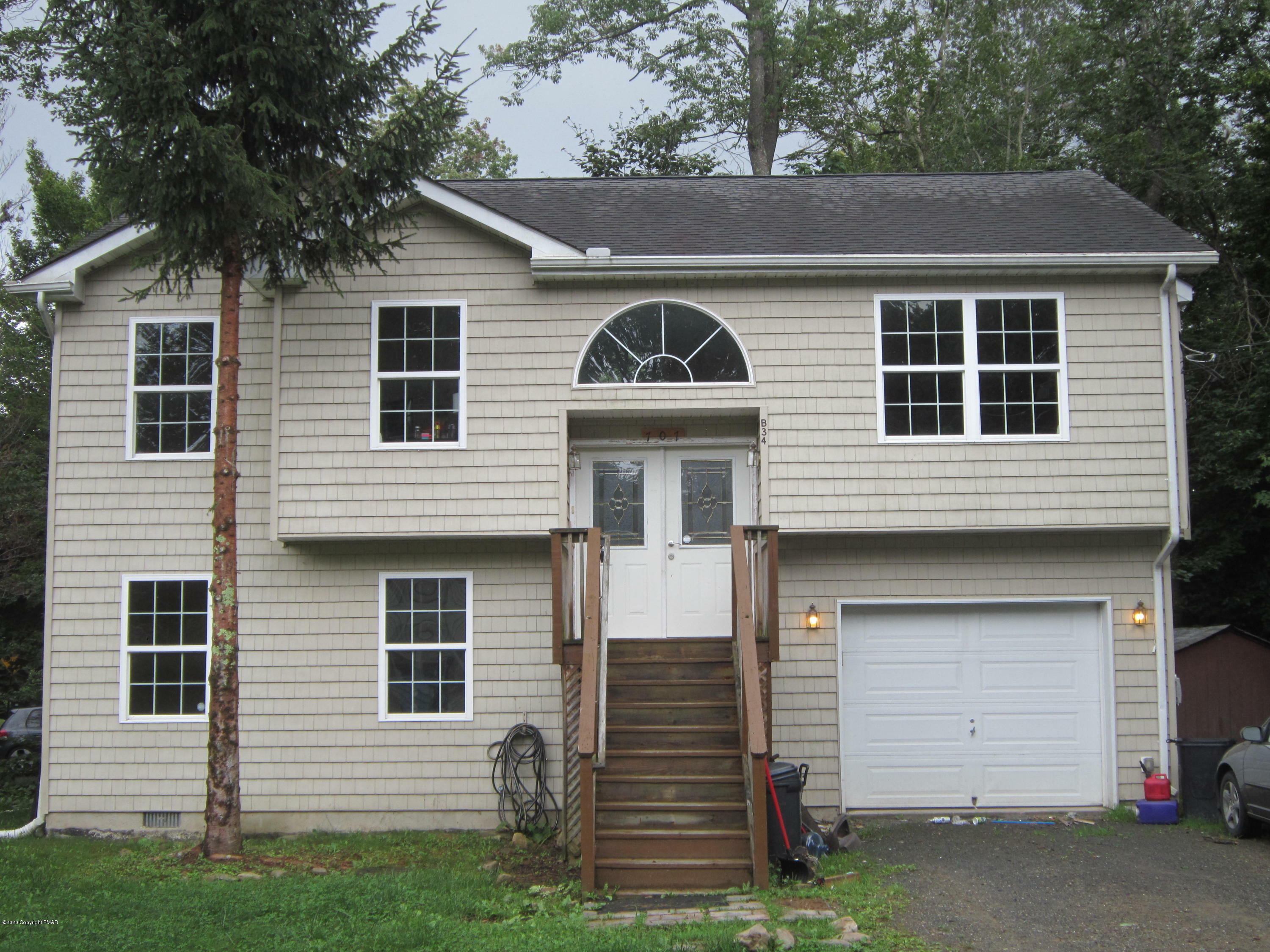 Property Photo:  707 Edgewood Road  PA 18466 