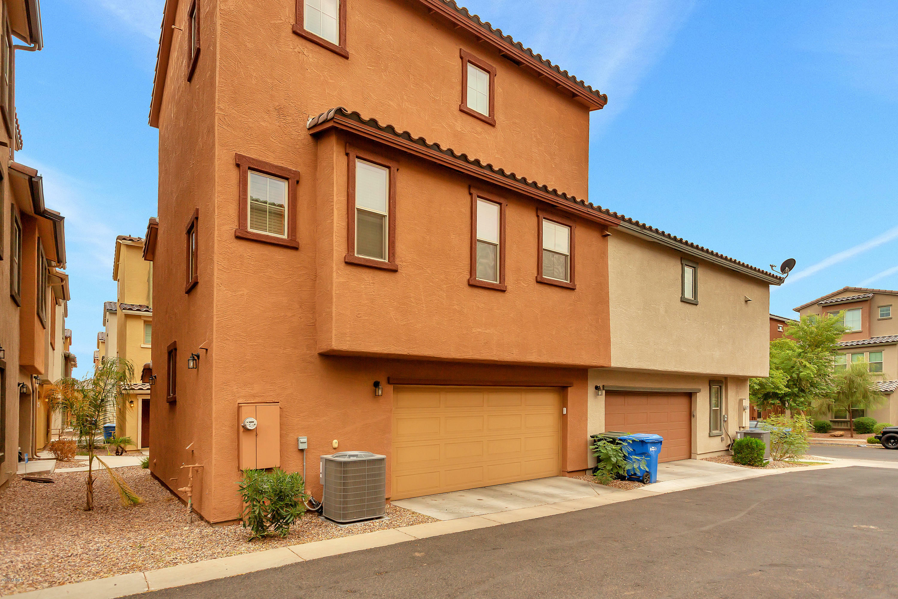 Property Photo:  2027 N 77th Drive  AZ 85035 