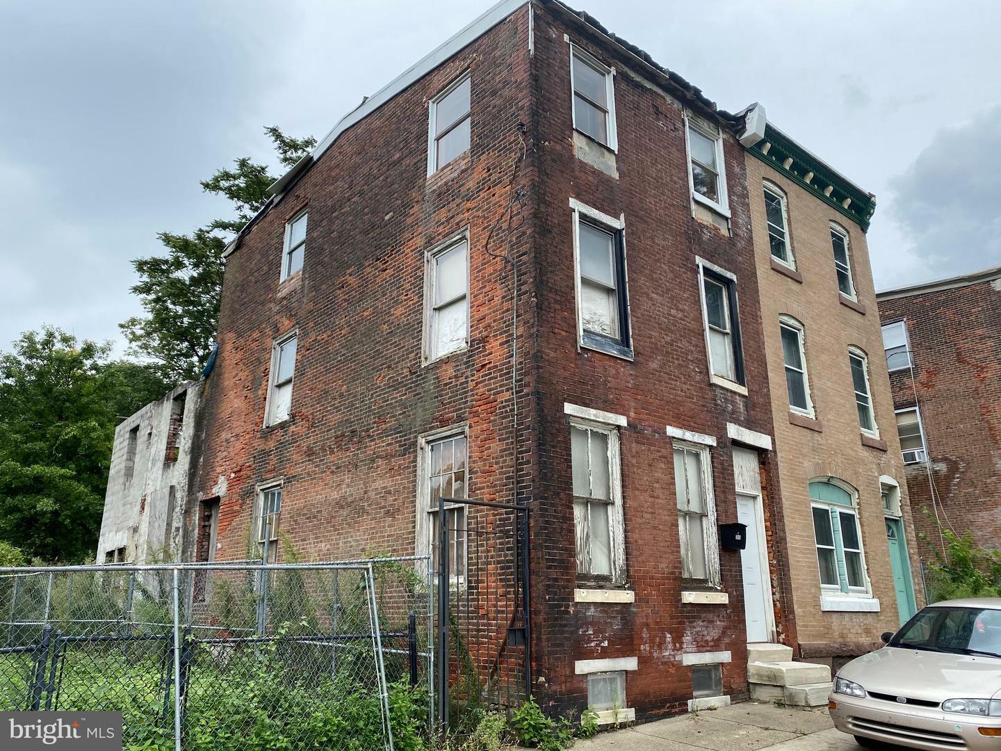 Property Photo: 3919 Ridge Avenue PA 19132