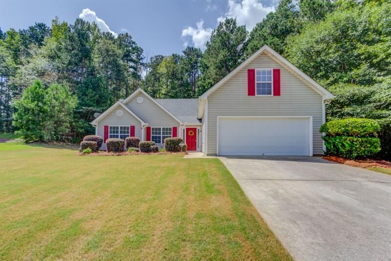 Property Photo:  2570 Hidden Creek Drive SW  GA 30052 