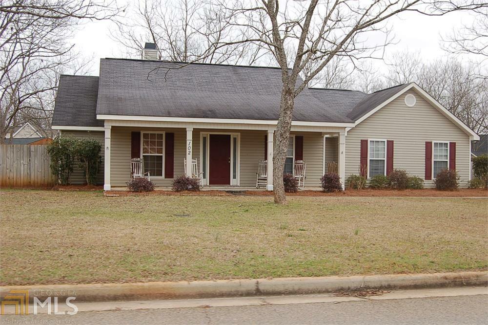 Property Photo: 102 Grove Ln GA 31047