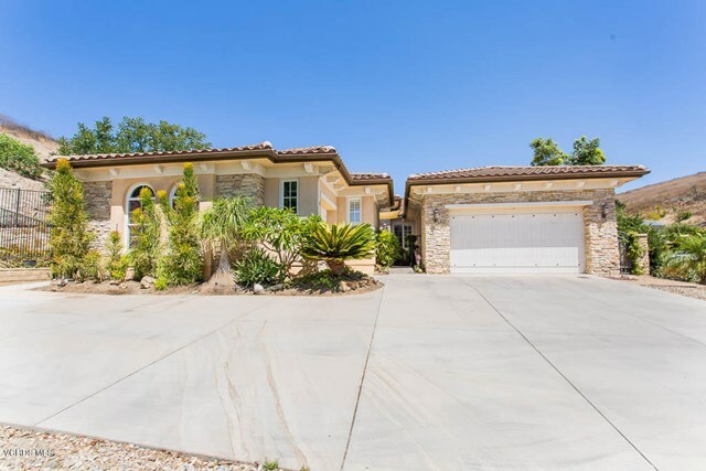 Property Photo:  421 N Conejo School Road  CA 91362 