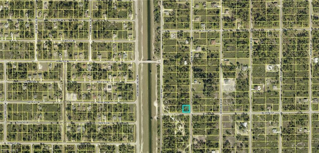 Property Photo: 2100 W 14th Street FL 33972