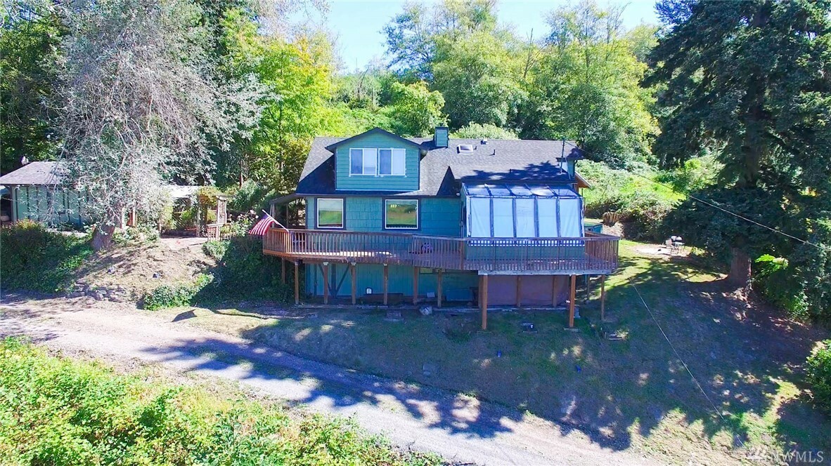 Property Photo:  313 Sunnyside Blvd  WA 98258 