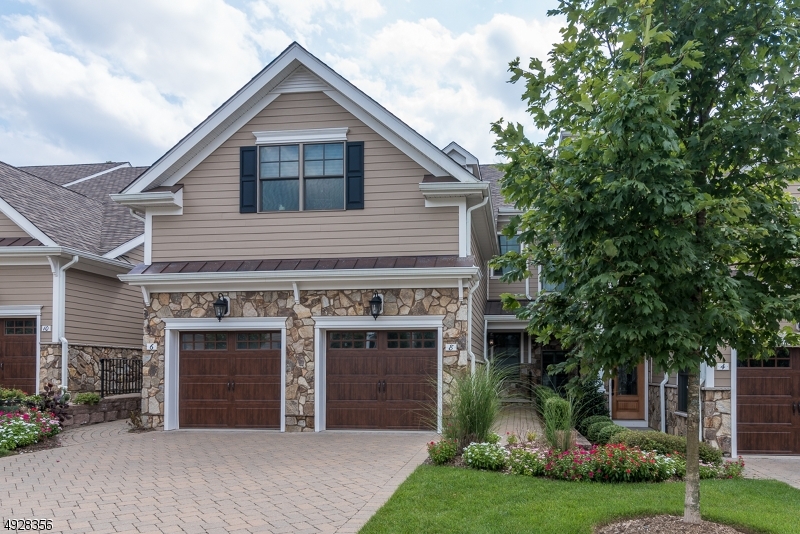 Property Photo: 8 Cherrywood Ct NJ 07675