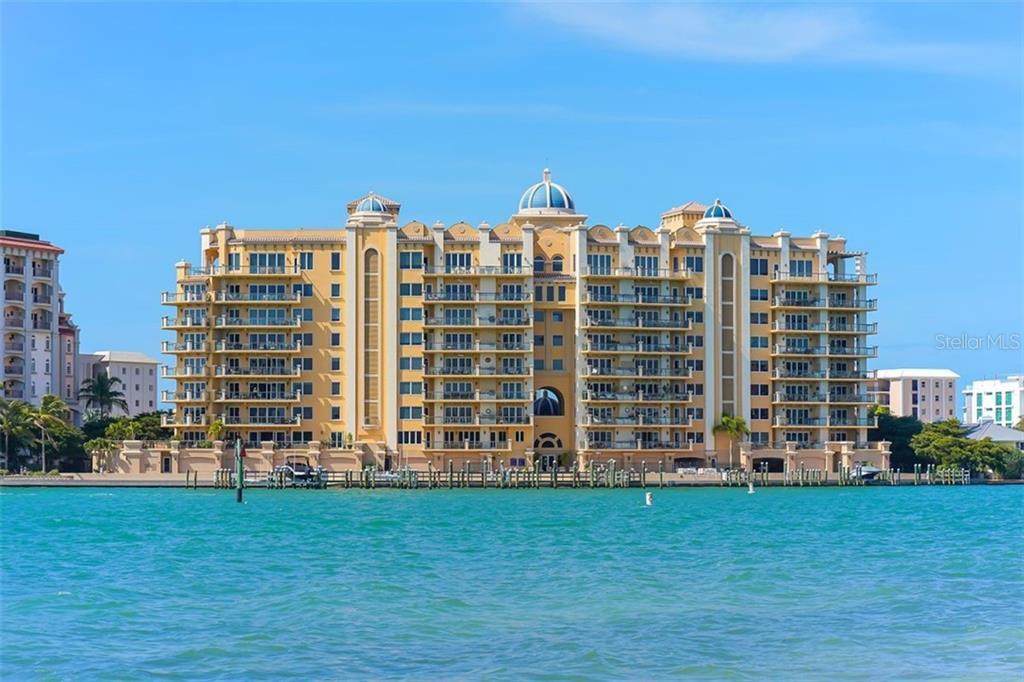 Property Photo: 464 Golden Gate Point Ph9c FL 34236