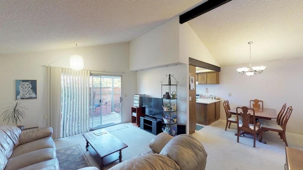 Property Photo:  600 W Vineyard Avenue  CA 93036 