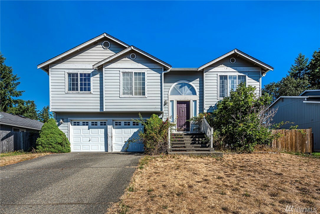 Property Photo:  2319 156th St Ct E  WA 98445 