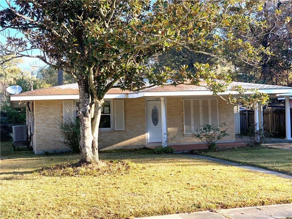 Property Photo:  400 Olive Drive  LA 70458 