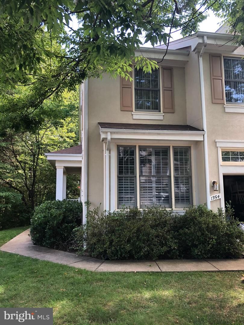 Property Photo:  1354 Park Garden Lane  VA 20194 