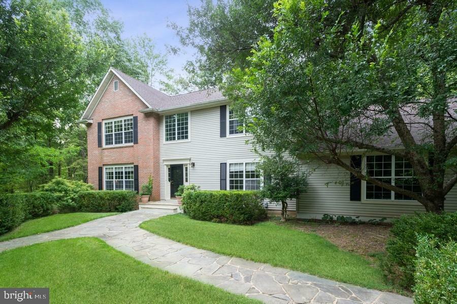 Property Photo: 5 Stirrup Way NJ 08540