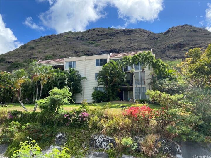 420 Haleloa Place 420F  Honolulu HI 96821 photo