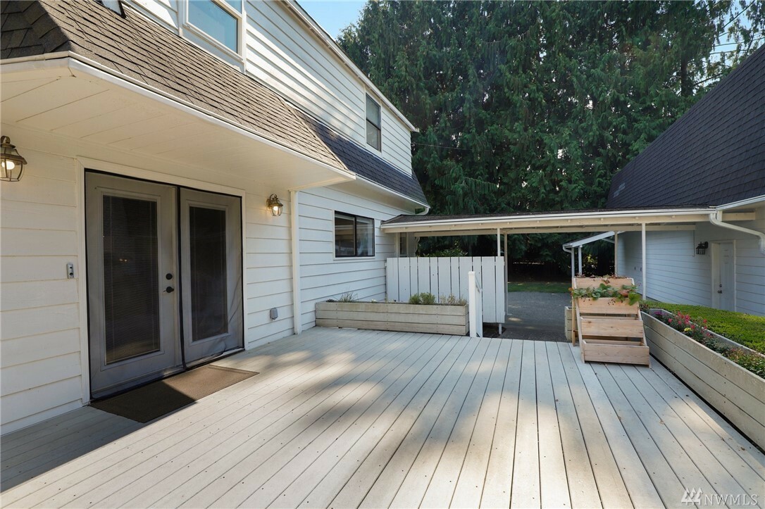 Property Photo:  692 Park Lane  WA 98272 