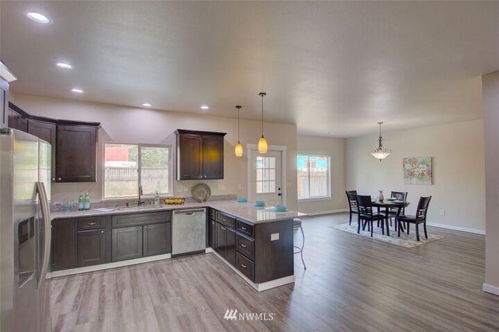 Property Photo: 2030 17th Avenue SE WA 98501