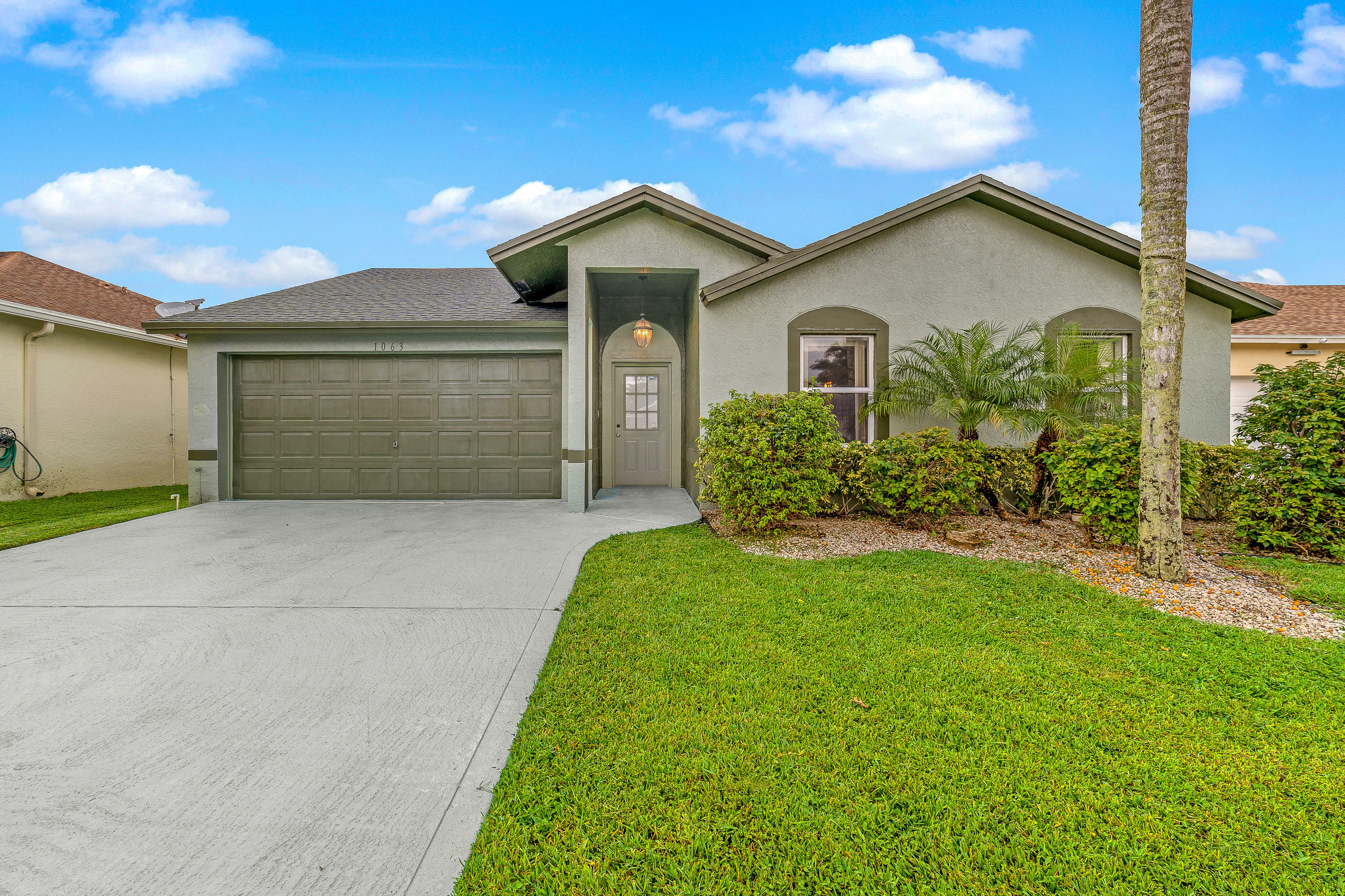 Property Photo:  1063 Salmon Isle  FL 33413 