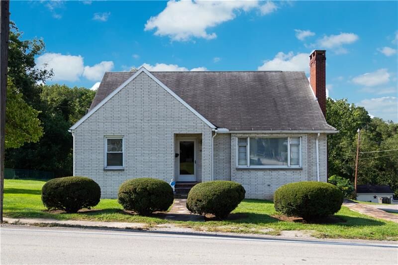 Property Photo: 700 Snyder St. PA 15425