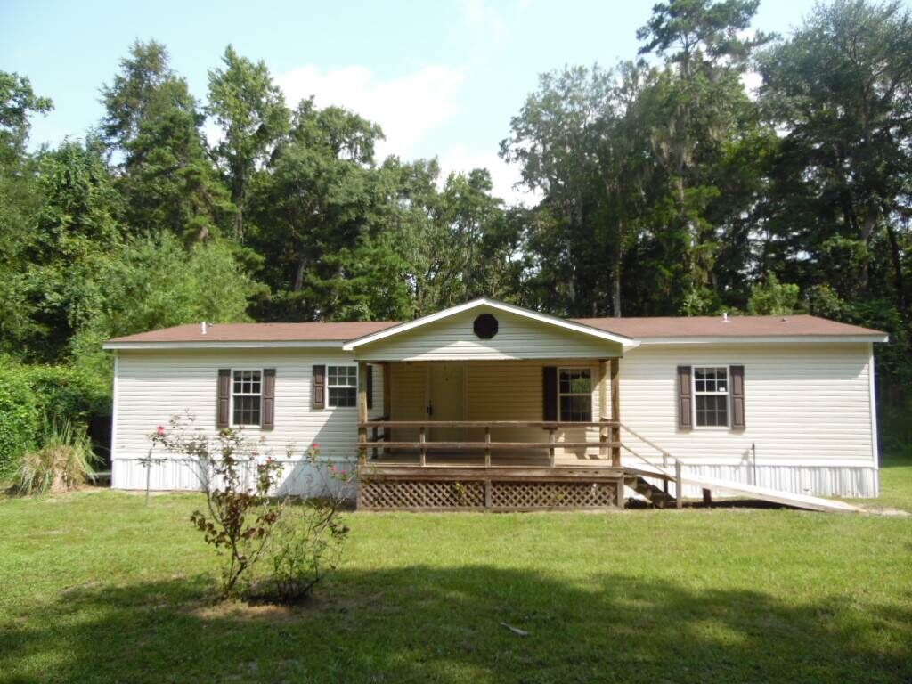 Property Photo:  20022 Edgewater Court  FL 32310 