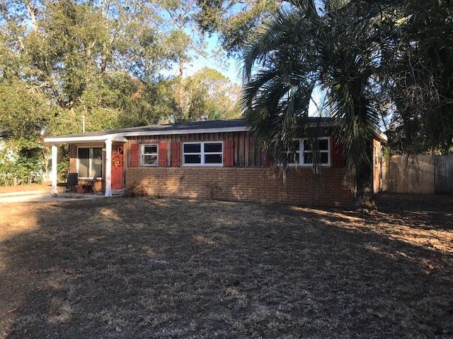 Property Photo: 1006 E Julia Street FL 32347