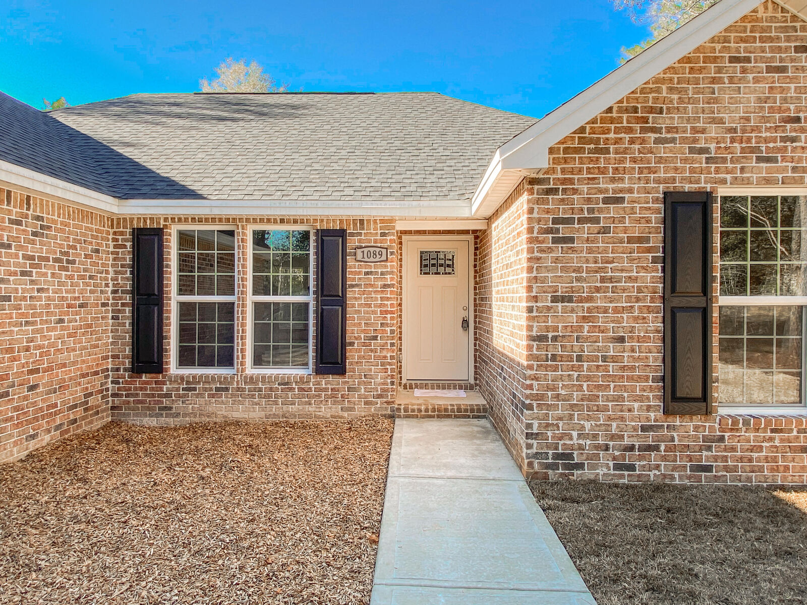 Property Photo: 1089 County Highway 1087 FL 32433