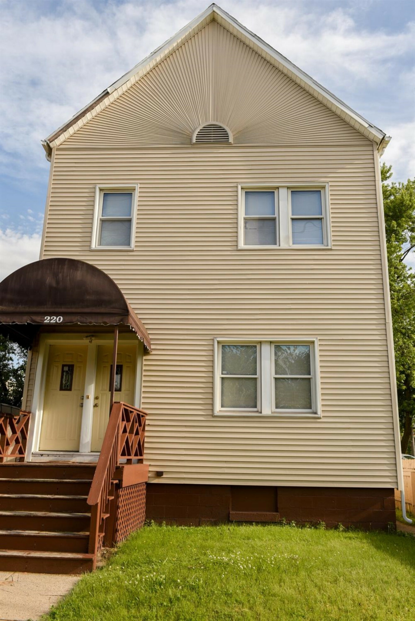 Property Photo:  220 Conkey Street  IN 46320 