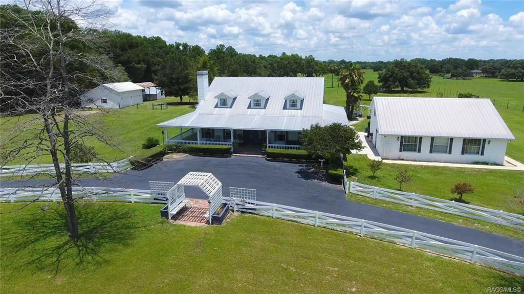 Property Photo:  3681 E Lake Park Drive  FL 34441 