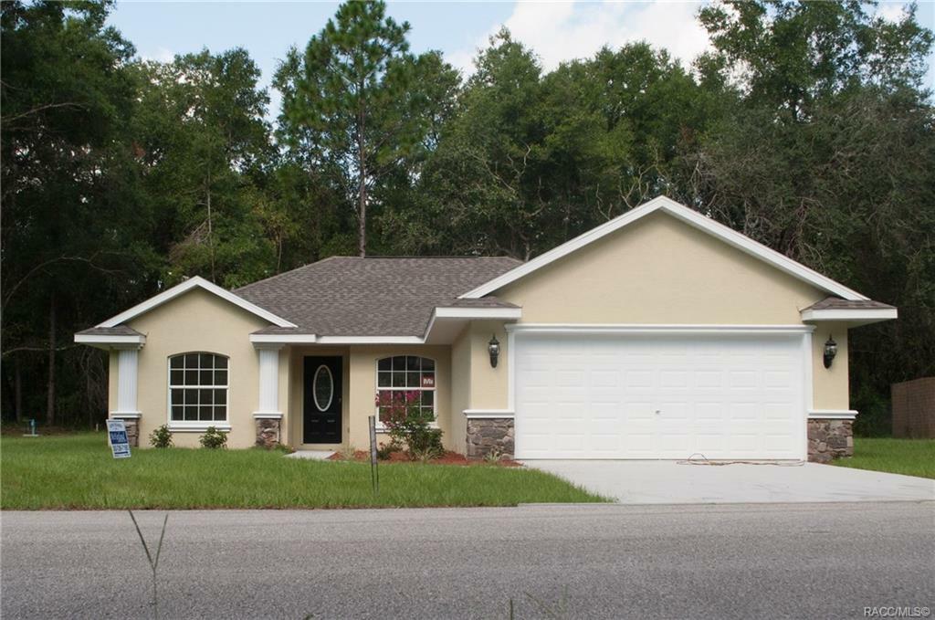 Property Photo:  3162 E Lloyd Street  FL 34453 