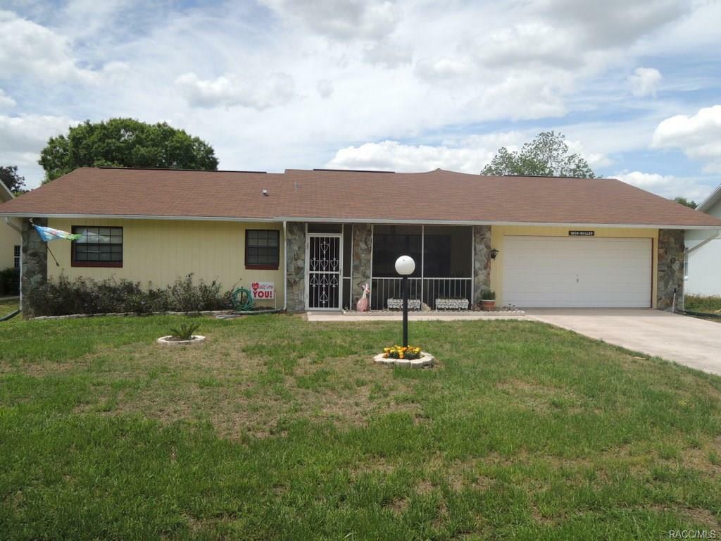 Property Photo:  3910 Blazingstar Way  FL 34465 