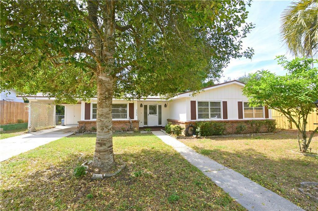 Property Photo:  2256 W Greenway Place  FL 34434 