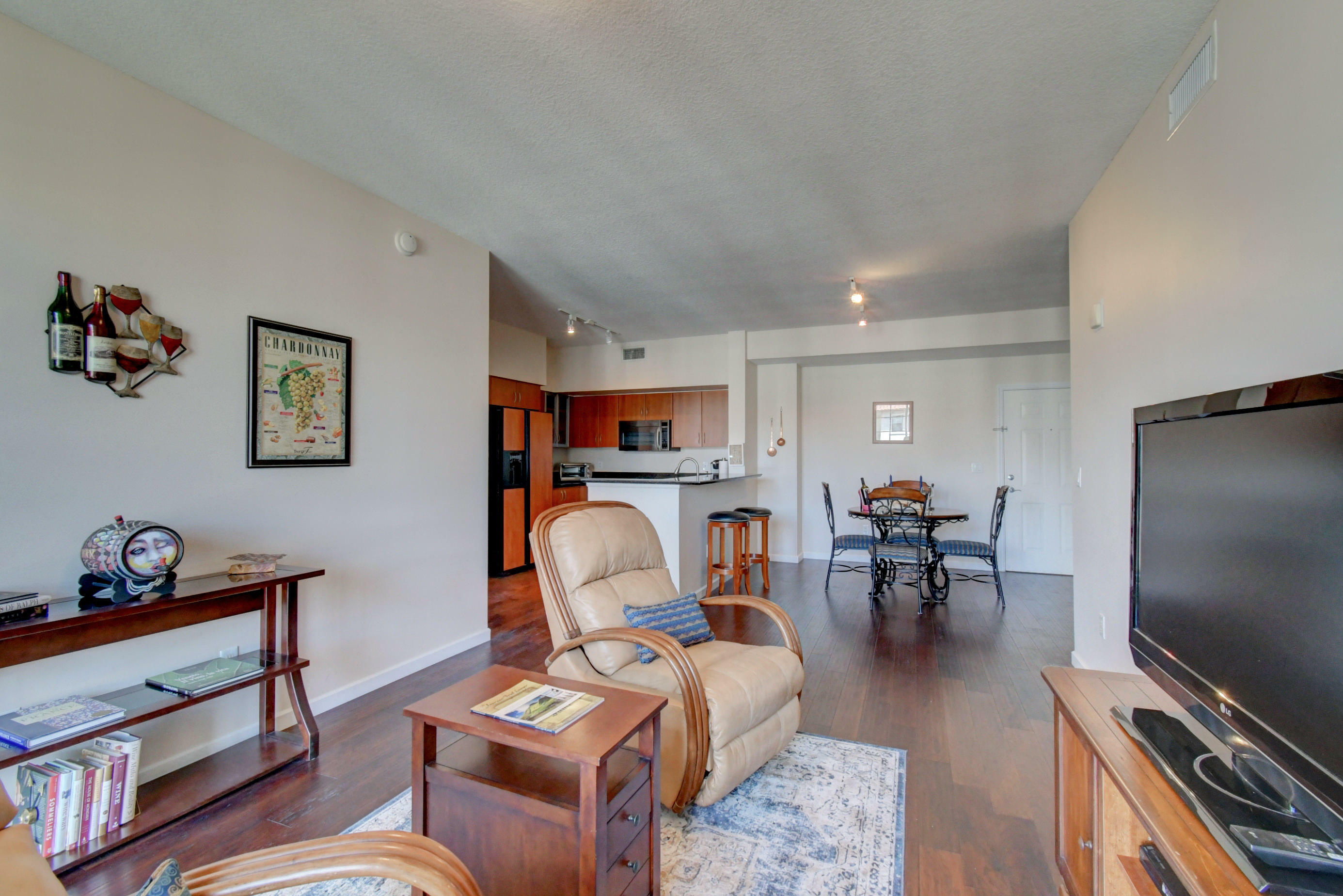 Property Photo: 233 S Federal Highway 703 FL 33432