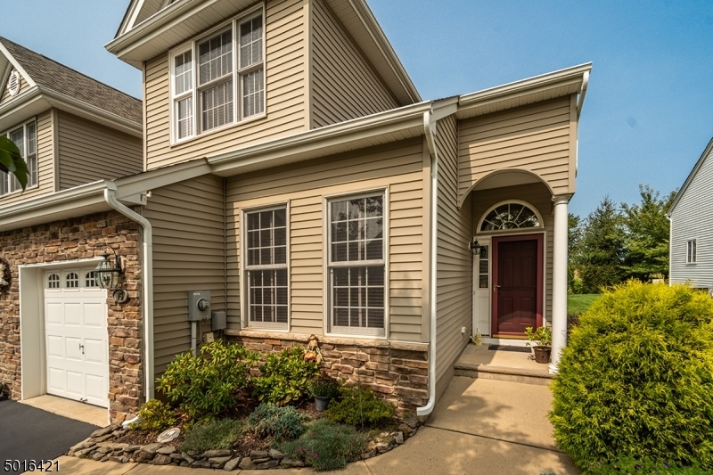 Property Photo: 75 Saratoga Ct NJ 08873