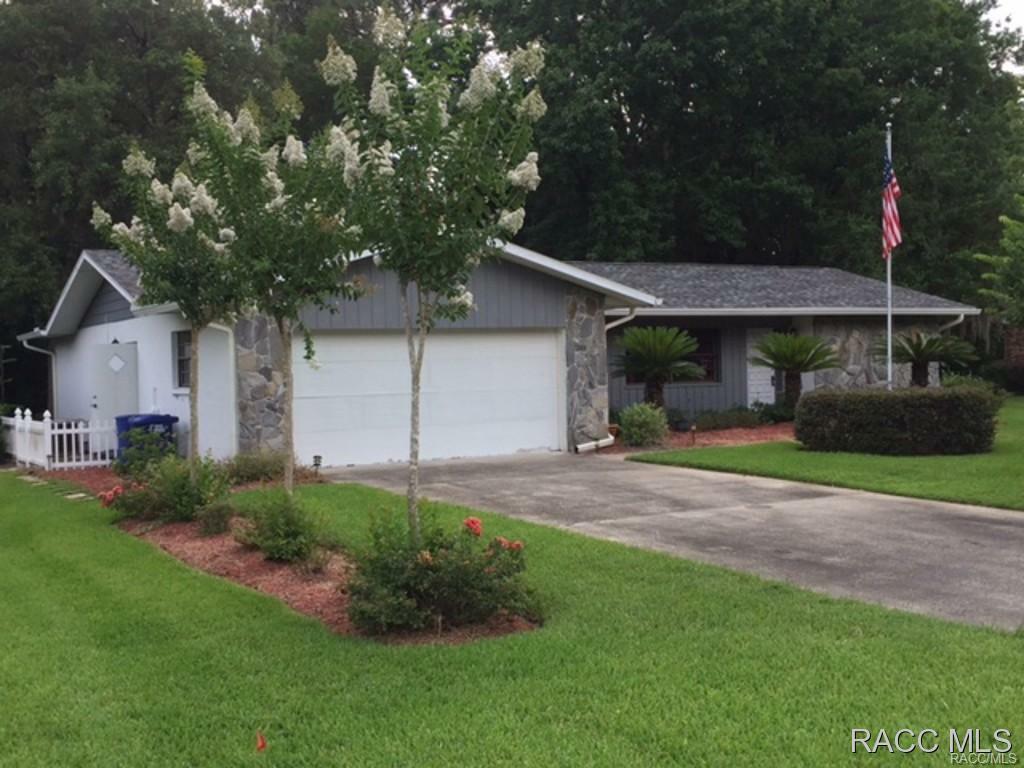 11 Pine Drive  Homosassa FL 34446 photo