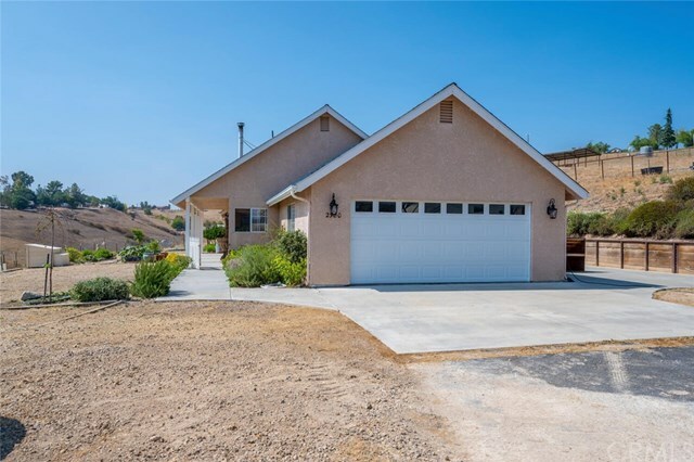 Property Photo: 2980 Tamara Lane CA 93465
