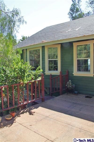 Property Photo: 833 Tipton Terrace CA 90042