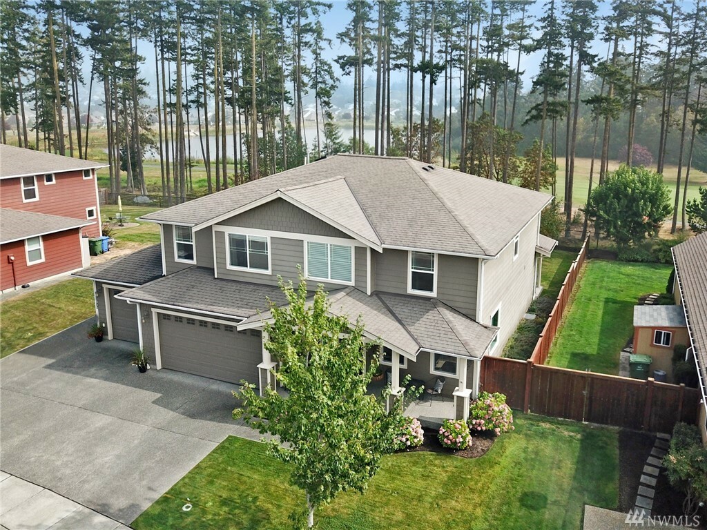 Property Photo:  2722 SW Fairway Point Dr  WA 98277 