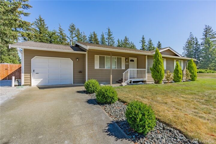 Property Photo:  202  Cashmere Lane  WA 98247 