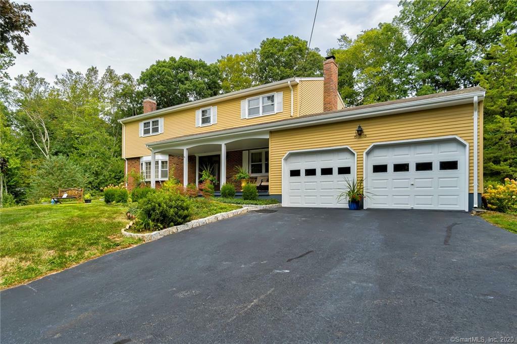 Property Photo:  10 Brookfield Drive  CT 06333 