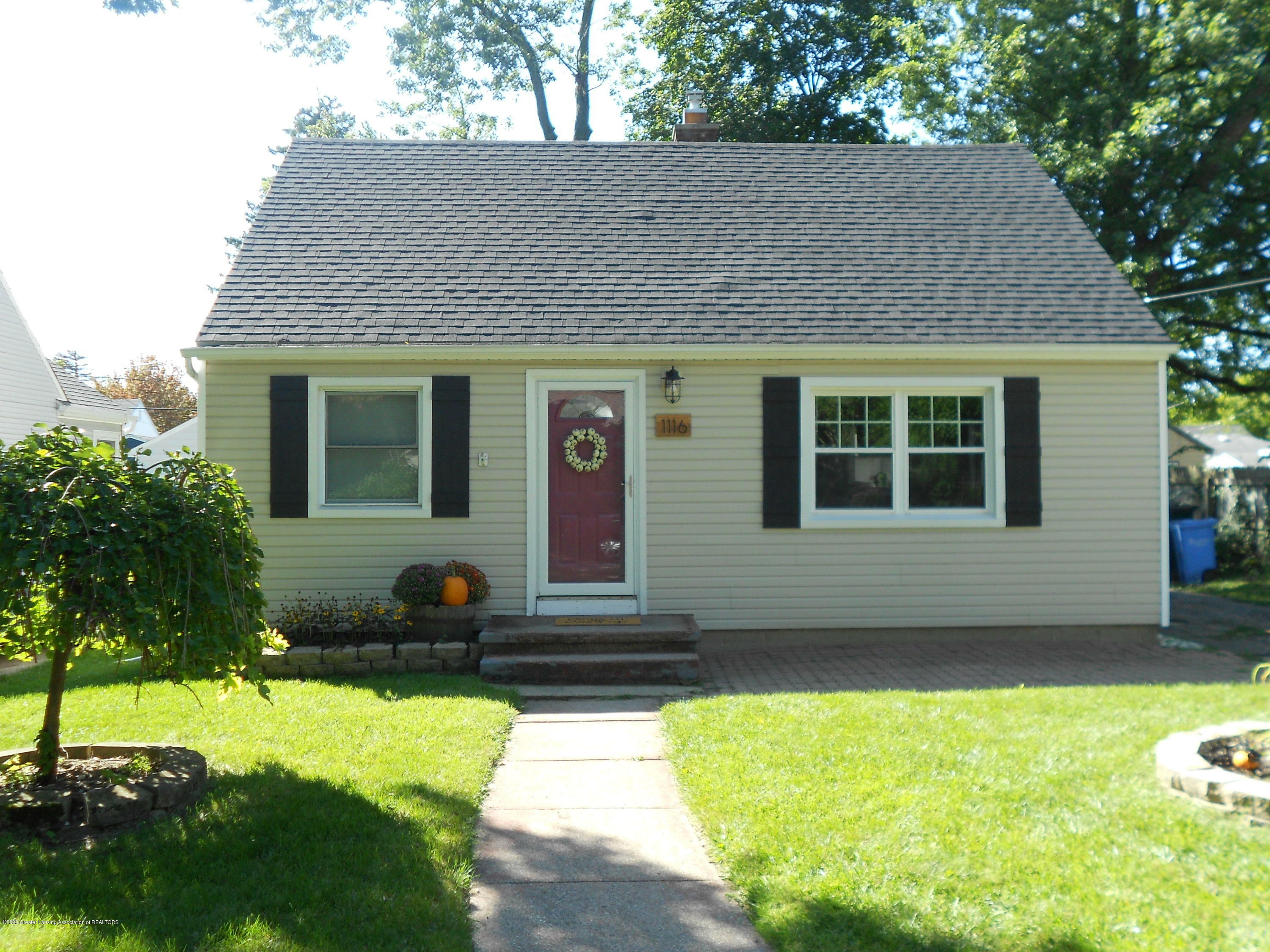 Property Photo:  1116 Edison Avenue  MI 48910 