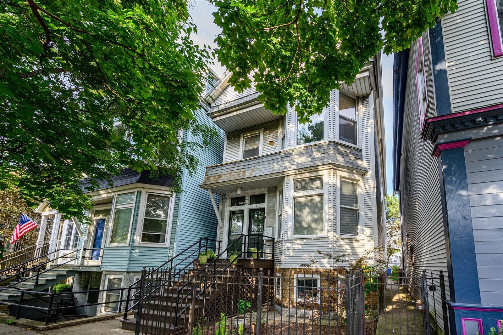 Property Photo: 2839 N Racine Avenue IL 60657
