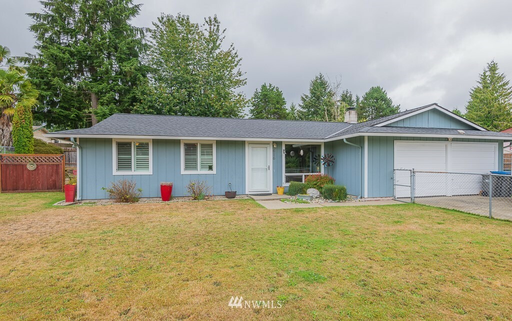 Property Photo:  616 NE Normandy Drive  WA 98310 