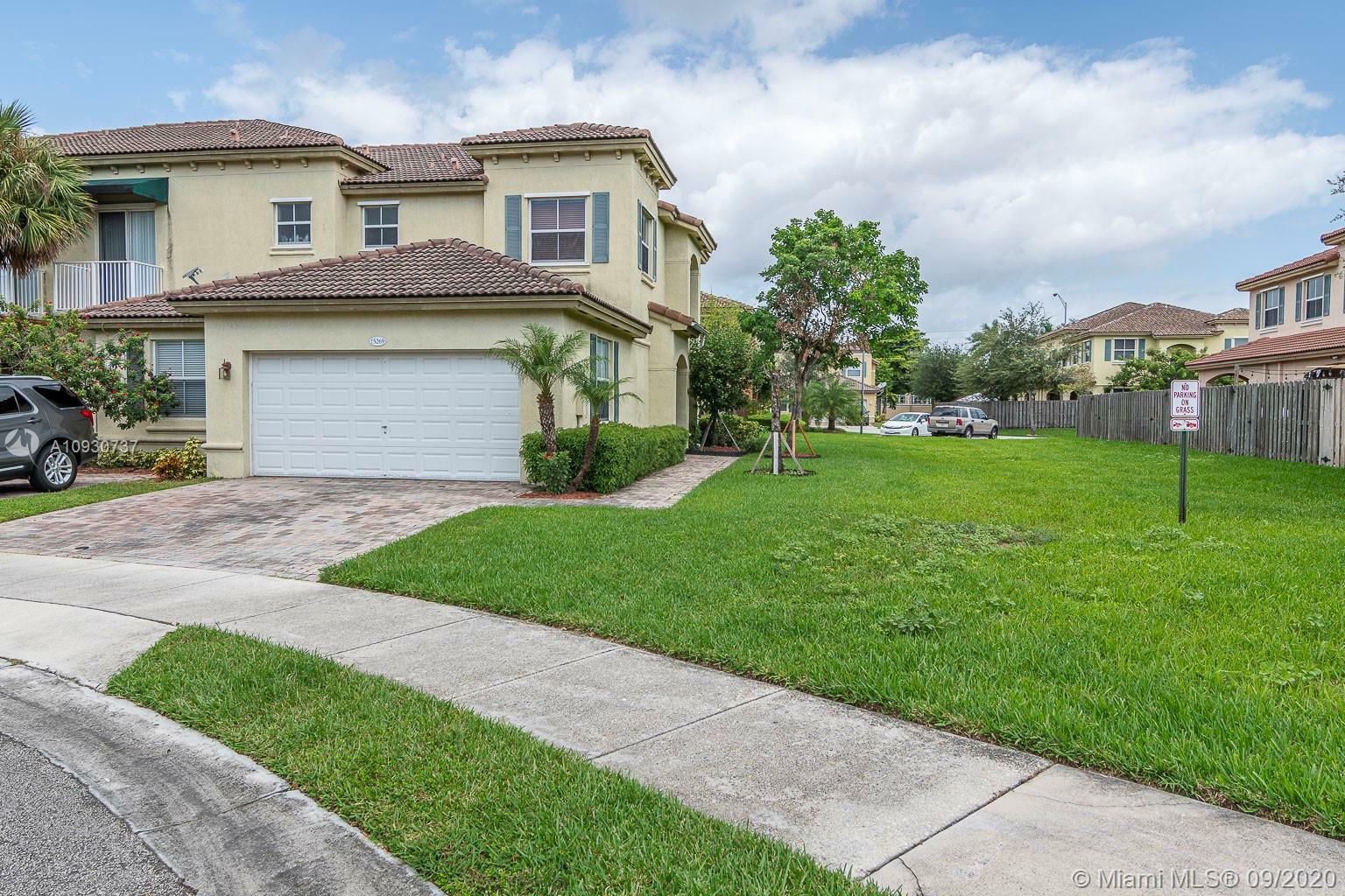 Property Photo:  15269 SW 89th Ter 15269  FL 33196 