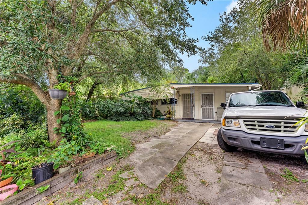 Property Photo: 1871 Oglesby Avenue FL 32789