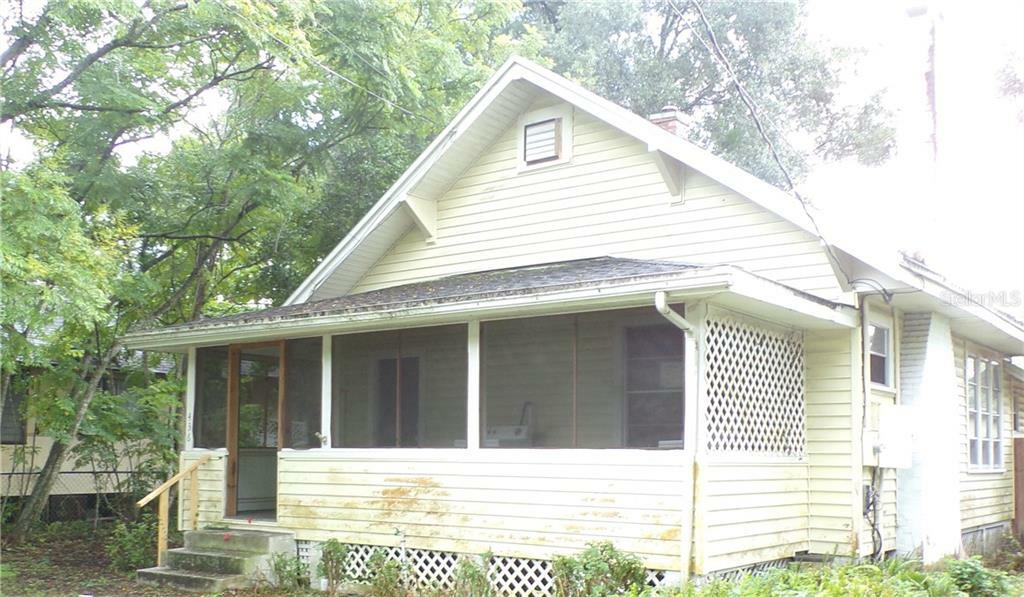 Property Photo: 436 E Church Street FL 32724