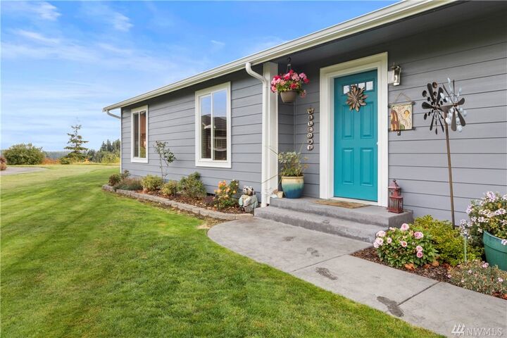 Property Photo: 275 Ridge Road W WA 98328