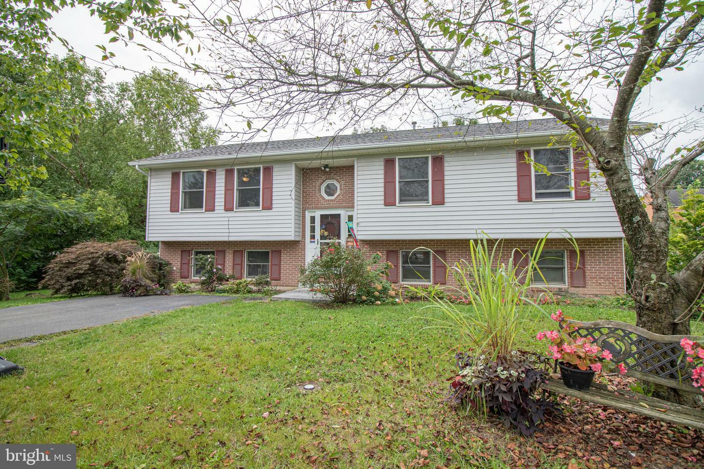 Property Photo:  106 Somerset Street  VA 22602 